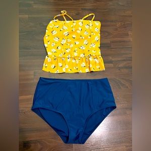 Yellow, teal, and white floral tanking set